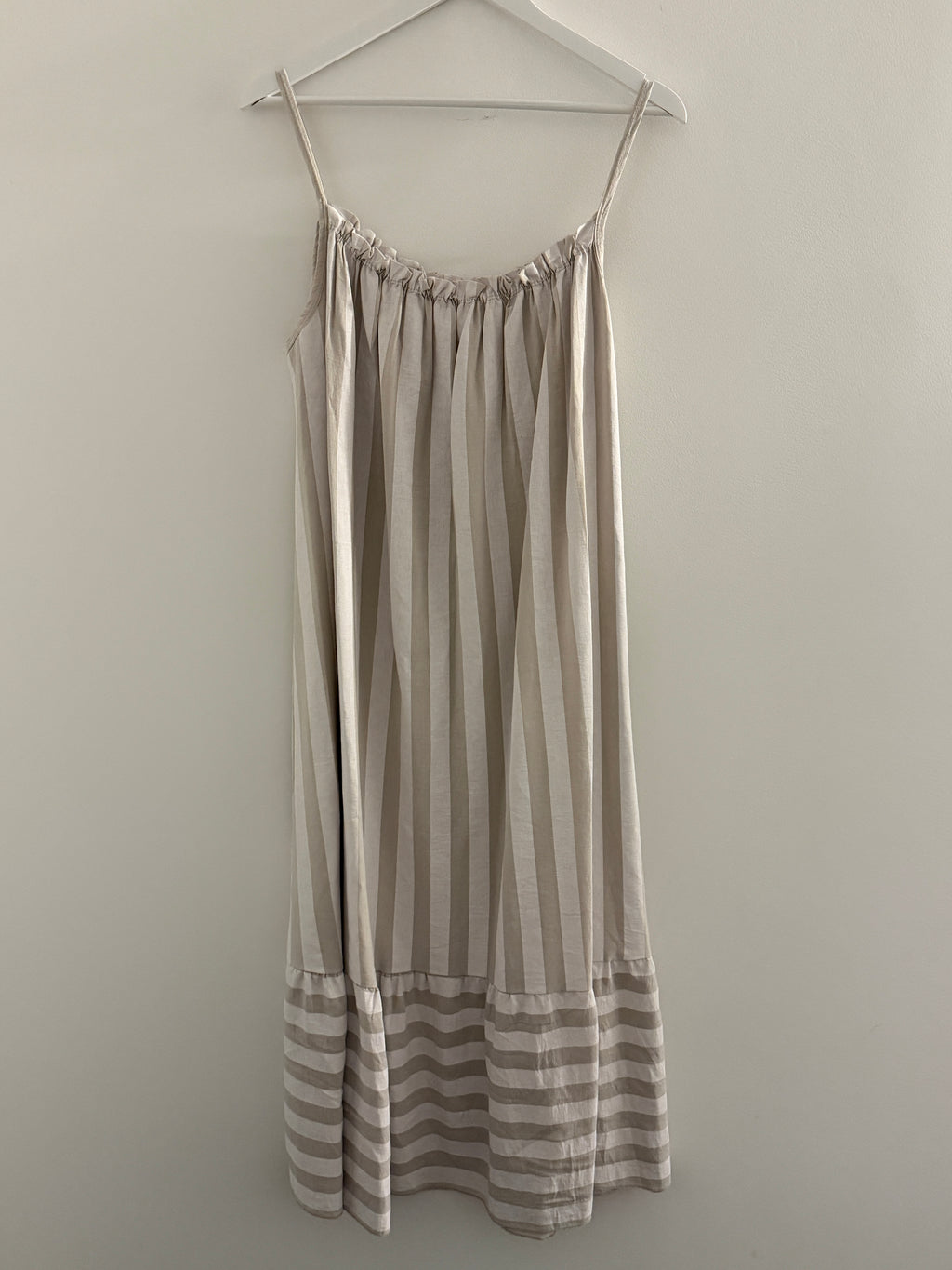 KLEID | LINELITA