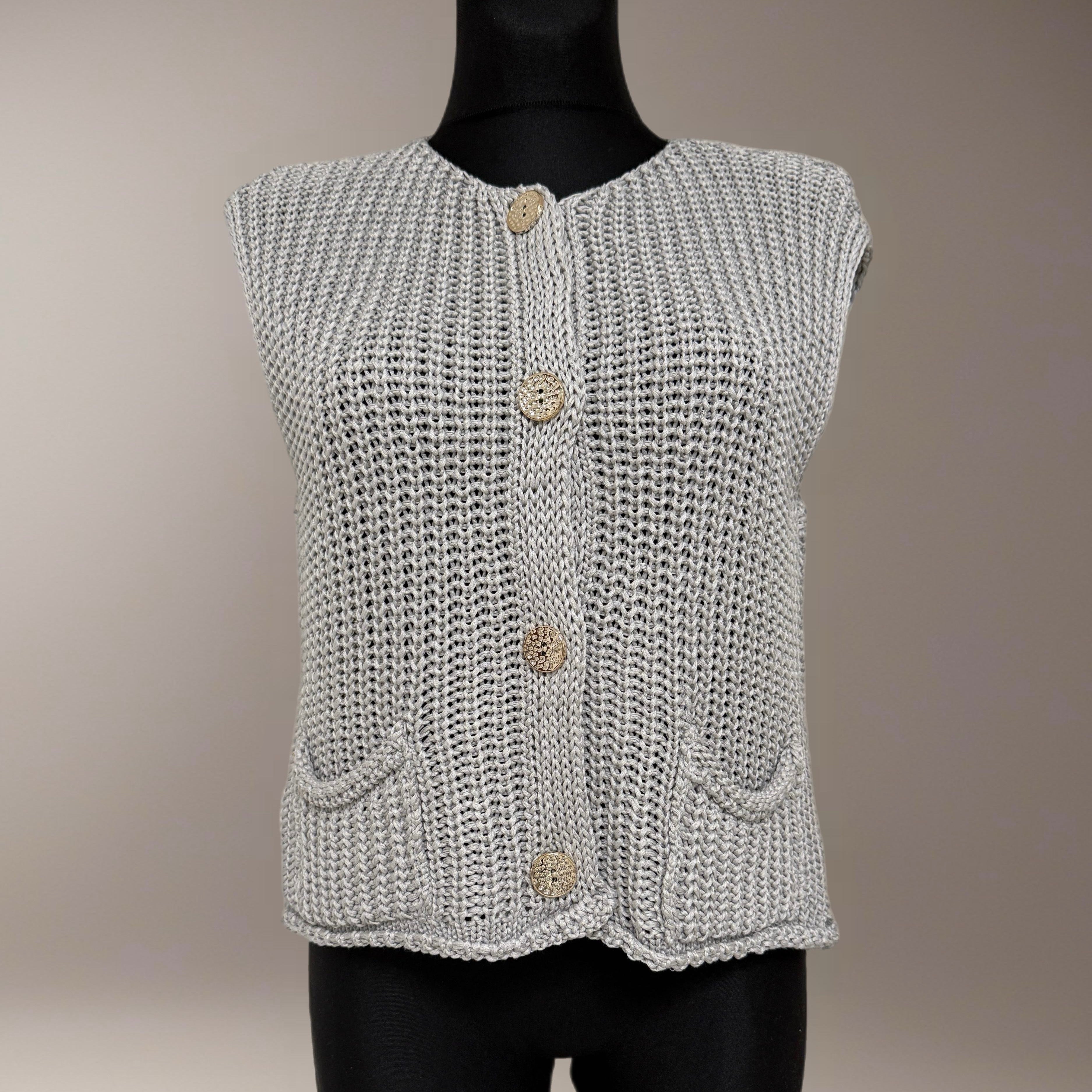 STRICKJACKE | LUXEVEST