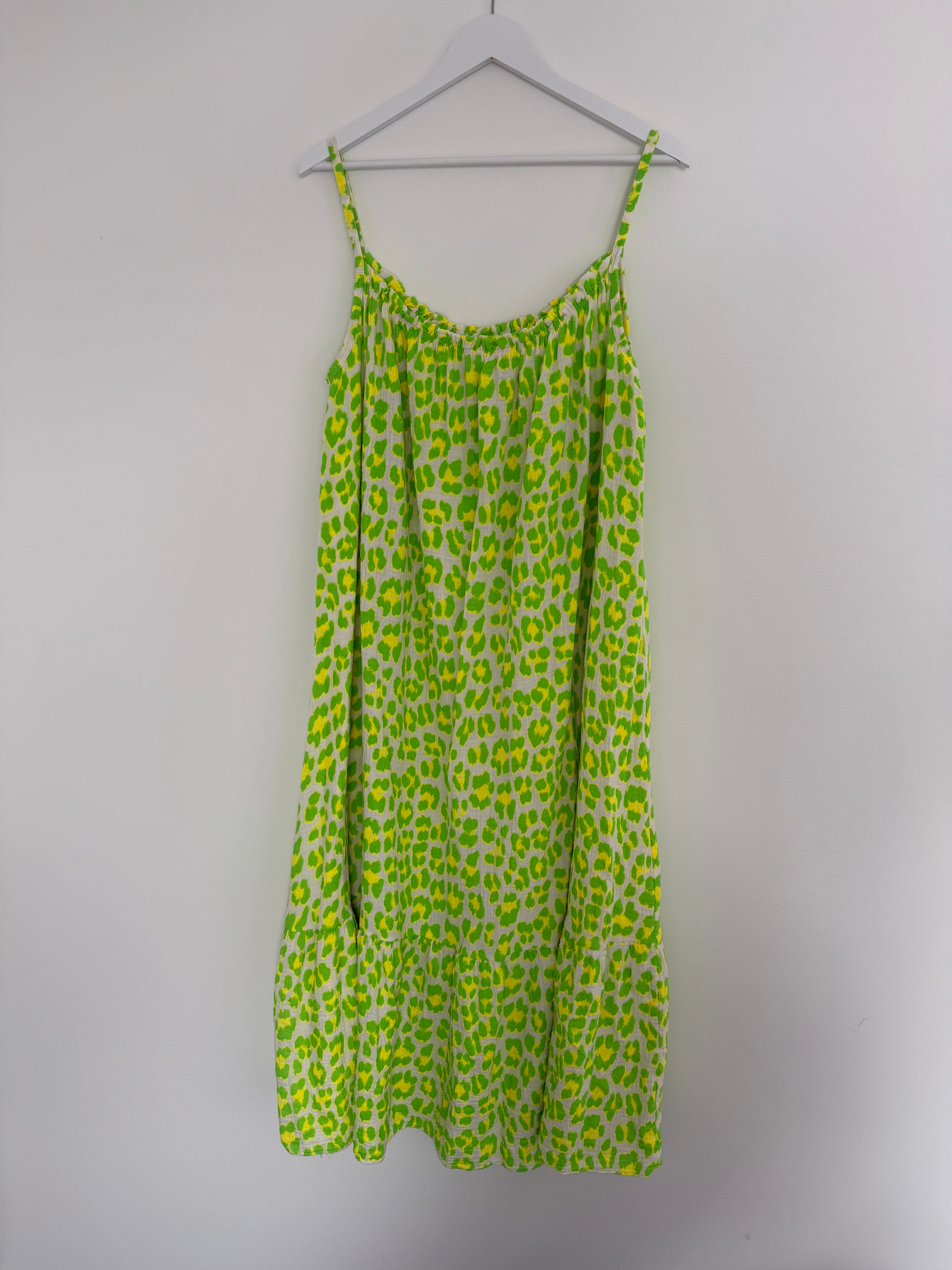 CURVY MUSSELIN KLEID | LEOLITA