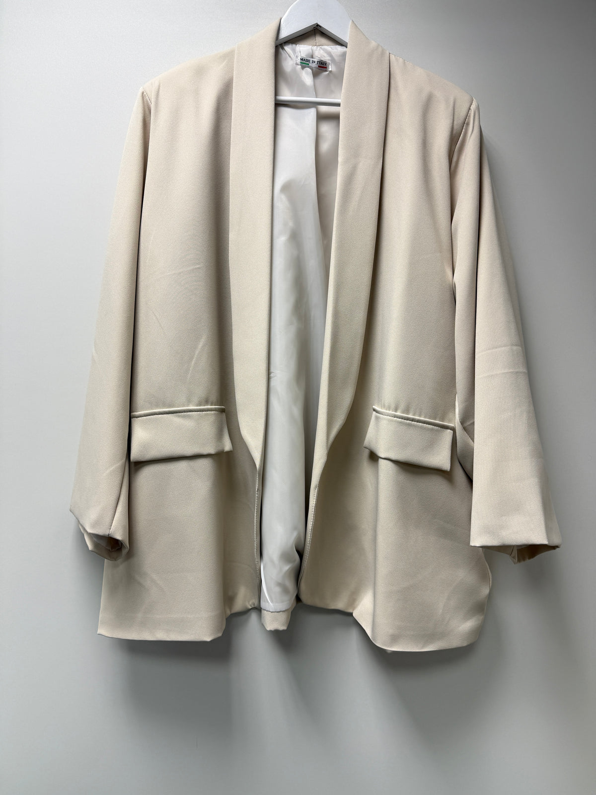 CURVY BLAZER | LUCIANA