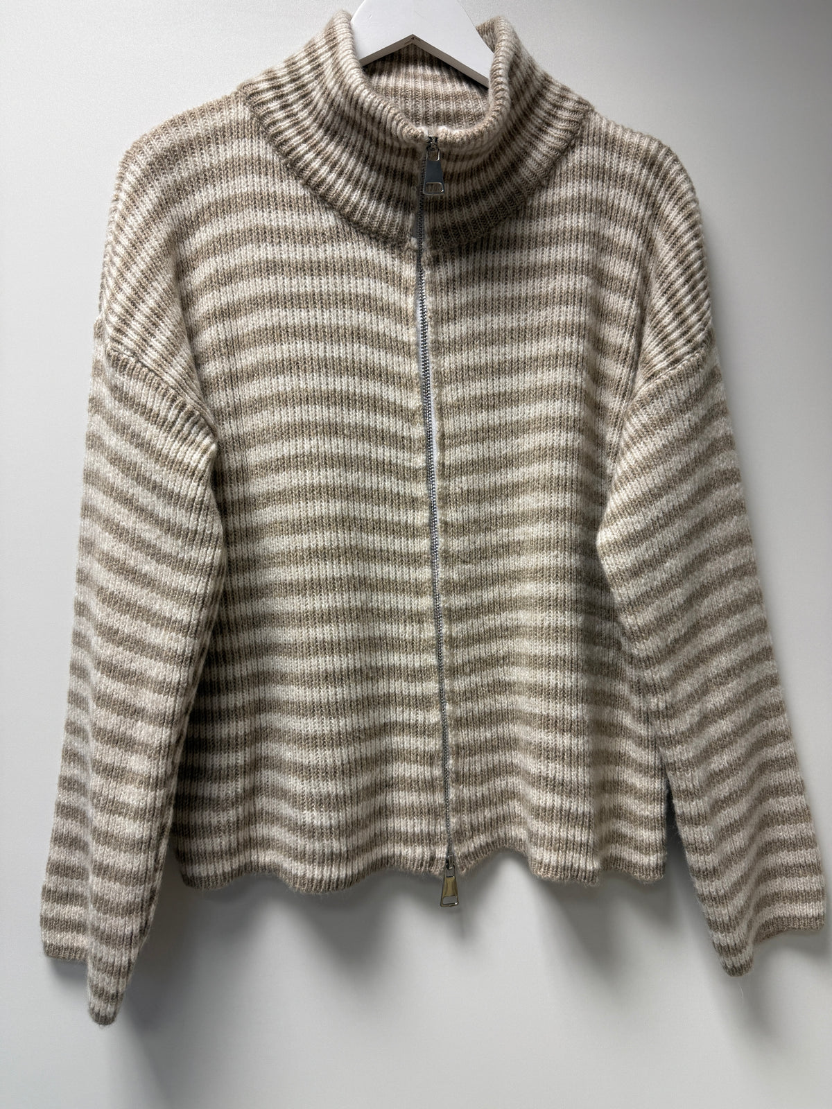 STRICKJACKE | ROMALI