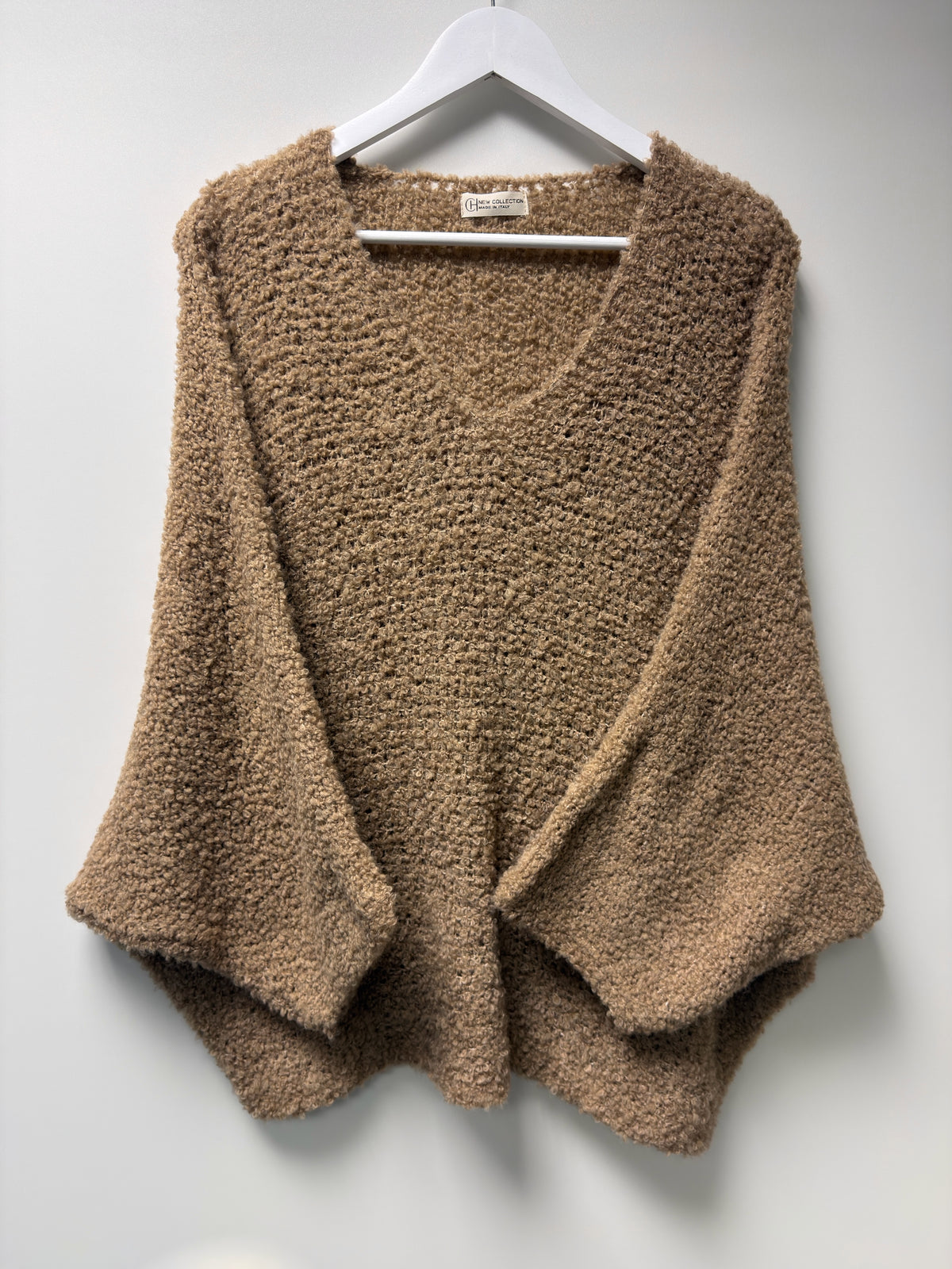 BOUCLÉ-PULLOVER | NUVÉ