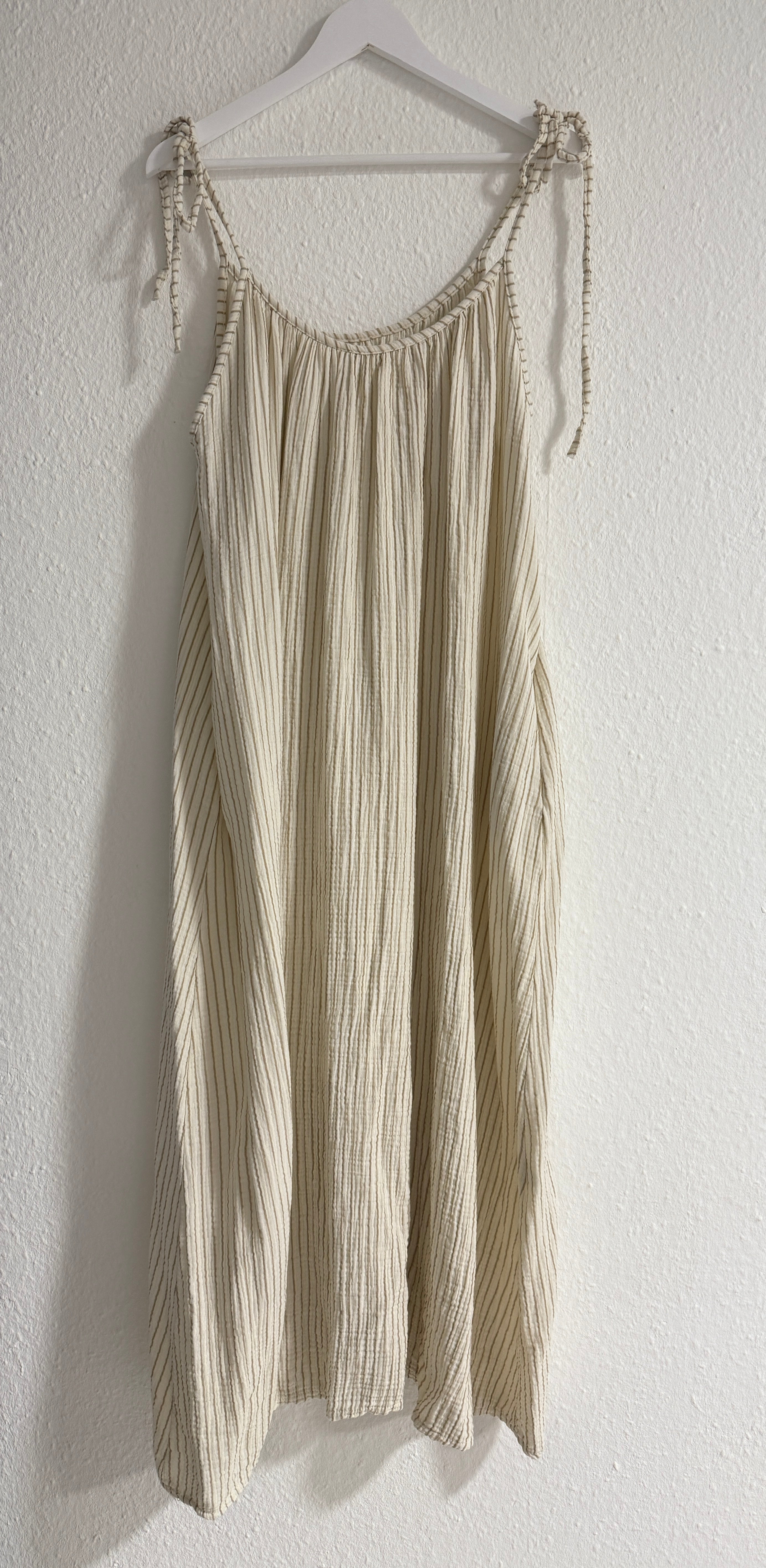 CURVY MUSSELIN KLEID | ELLA