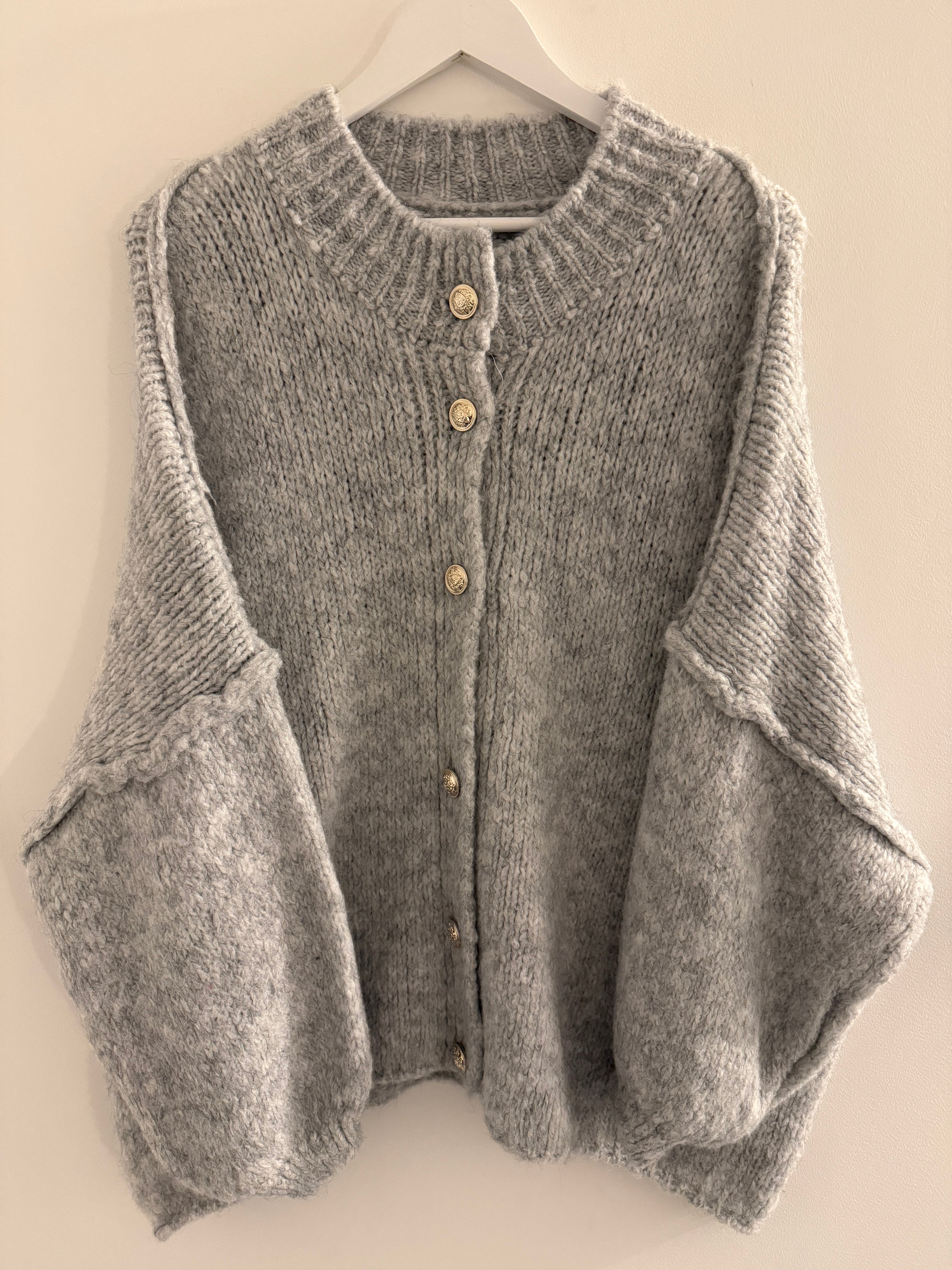 OVERSIZE STRICKJACKE | SOLANI