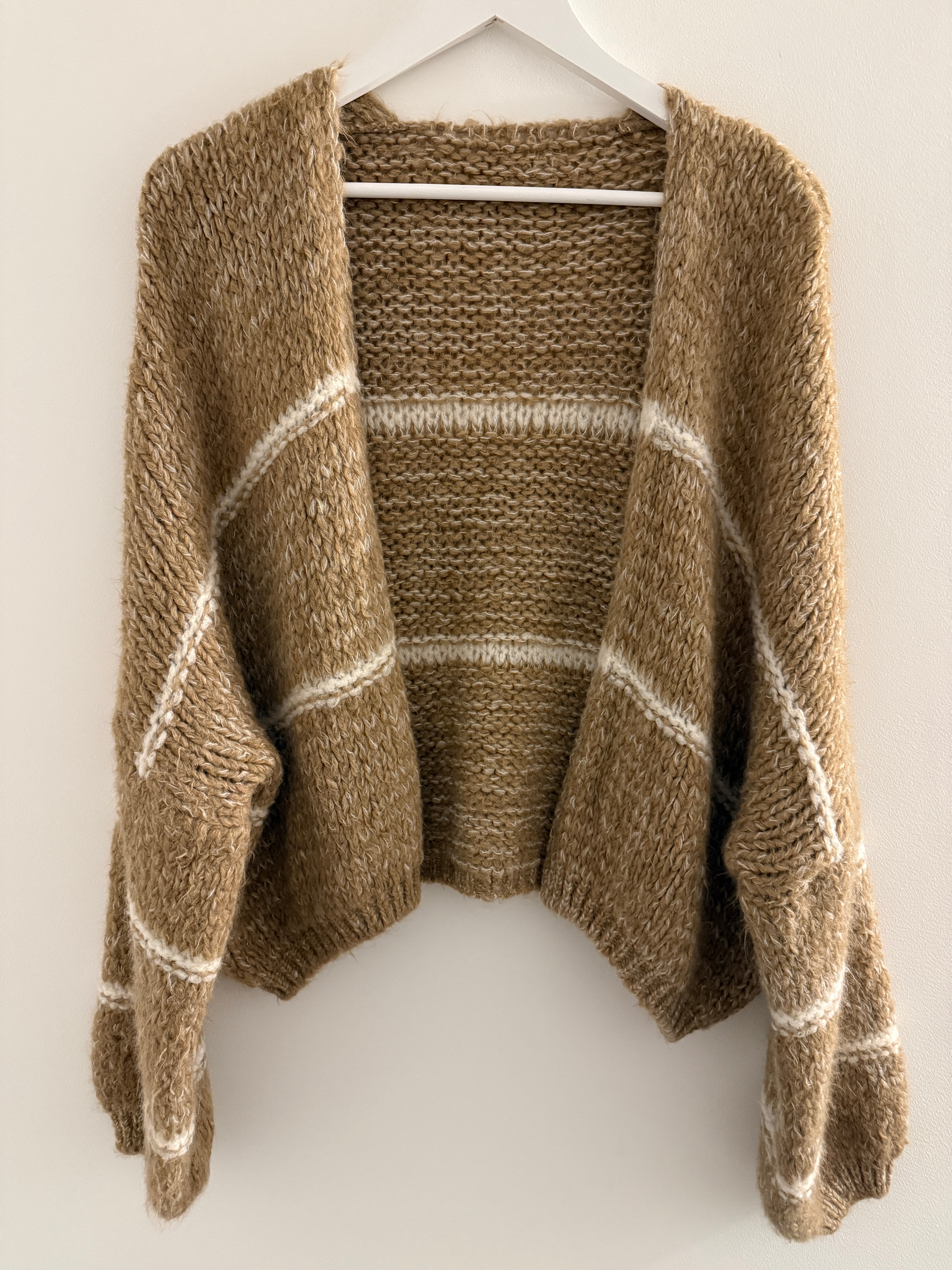 STRICKJACKE | MELUVA