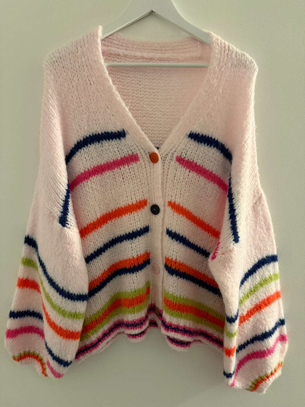 STRICKJACKE | AVENOR