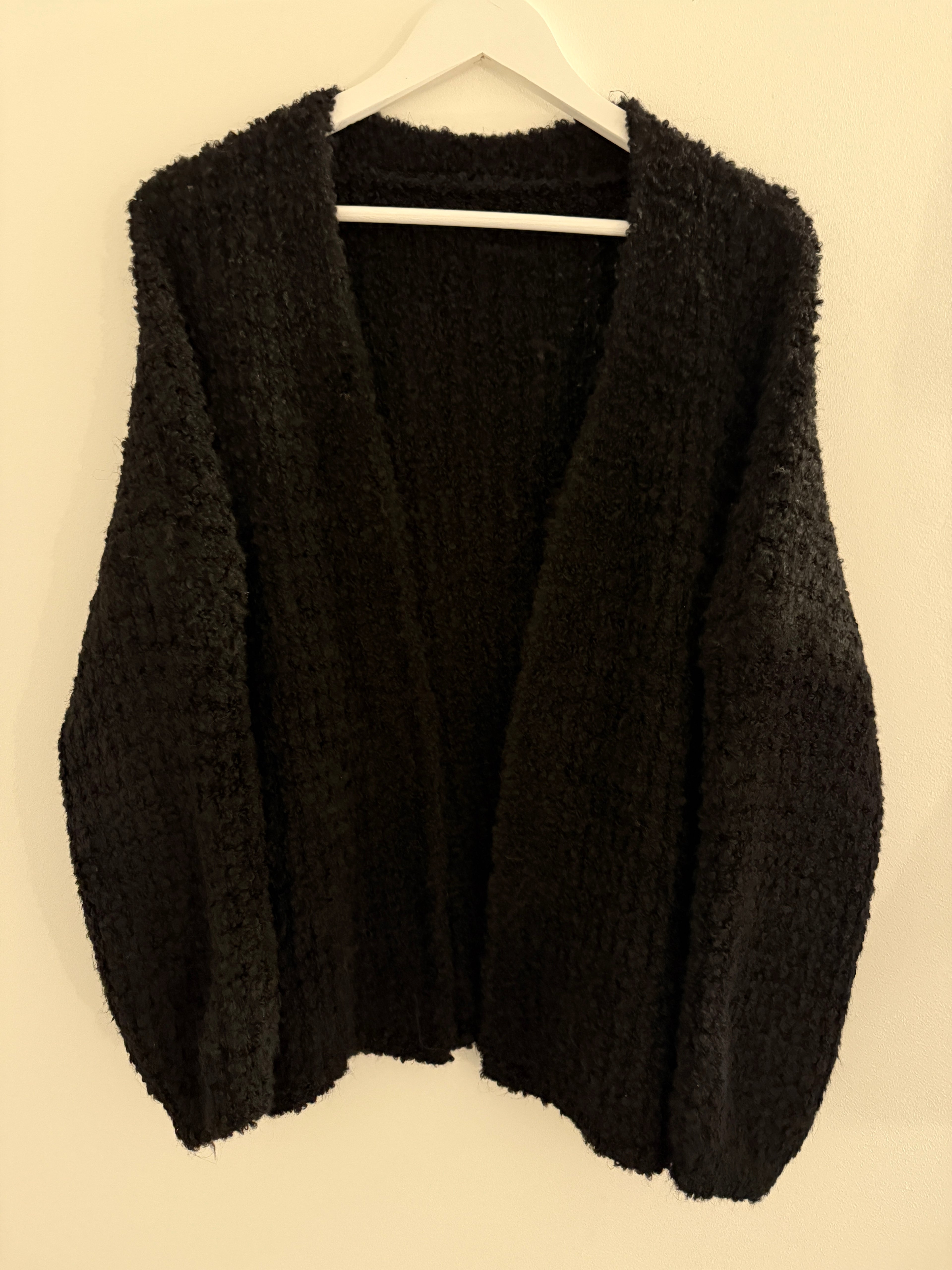 STRICKJACKE | BOUCLIA