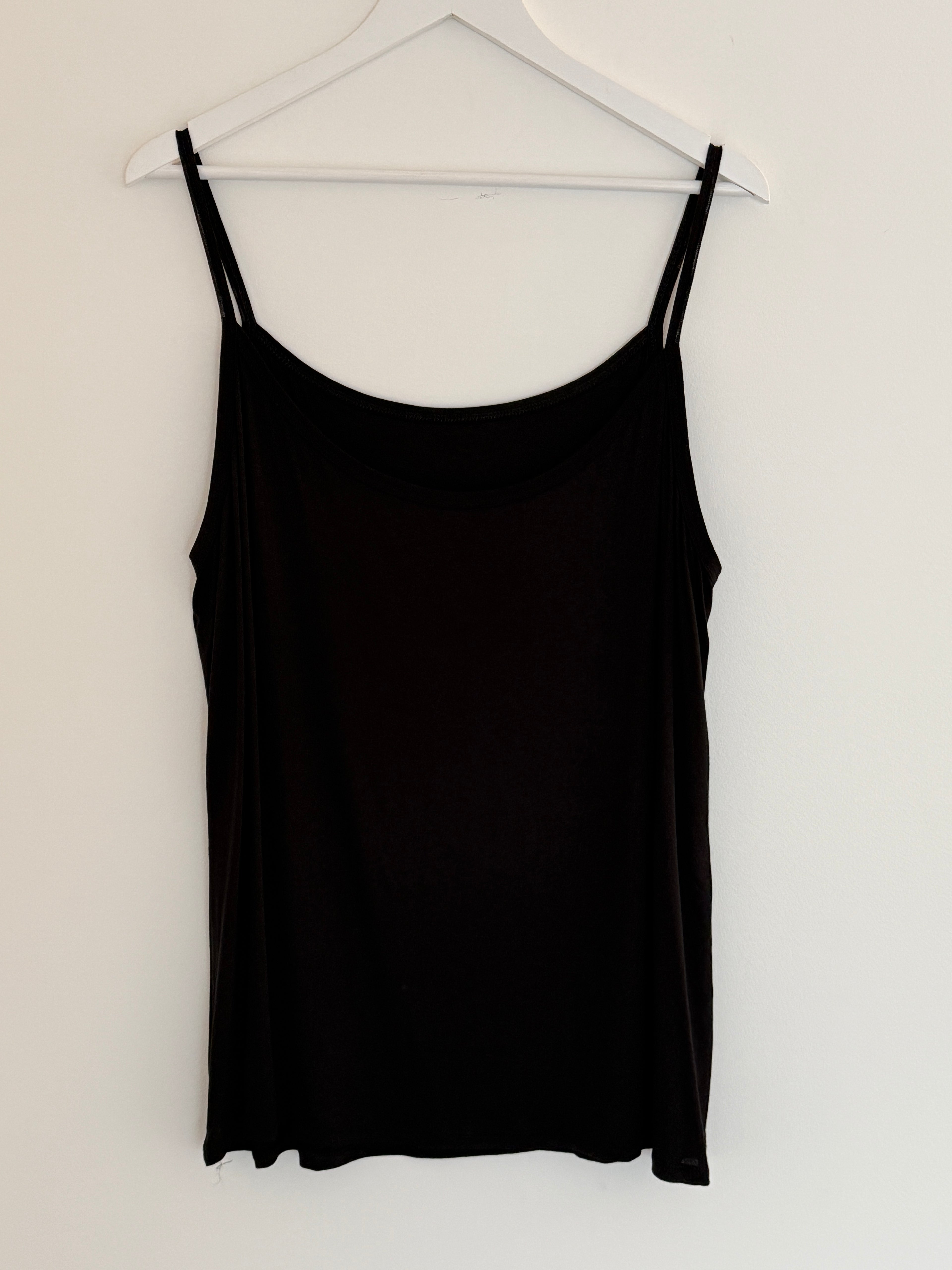 TOP | VELINA