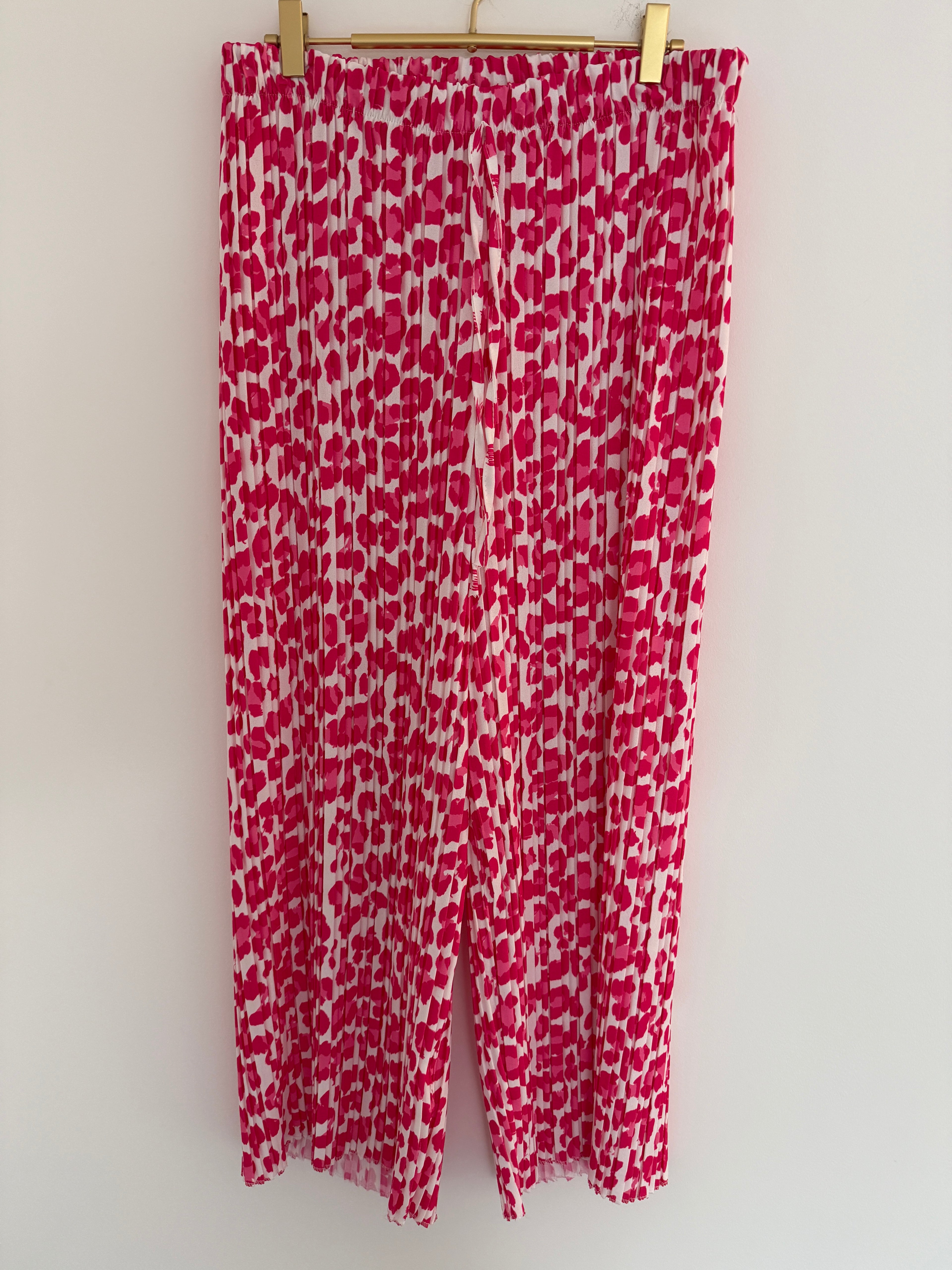 HOSE | LIORANA