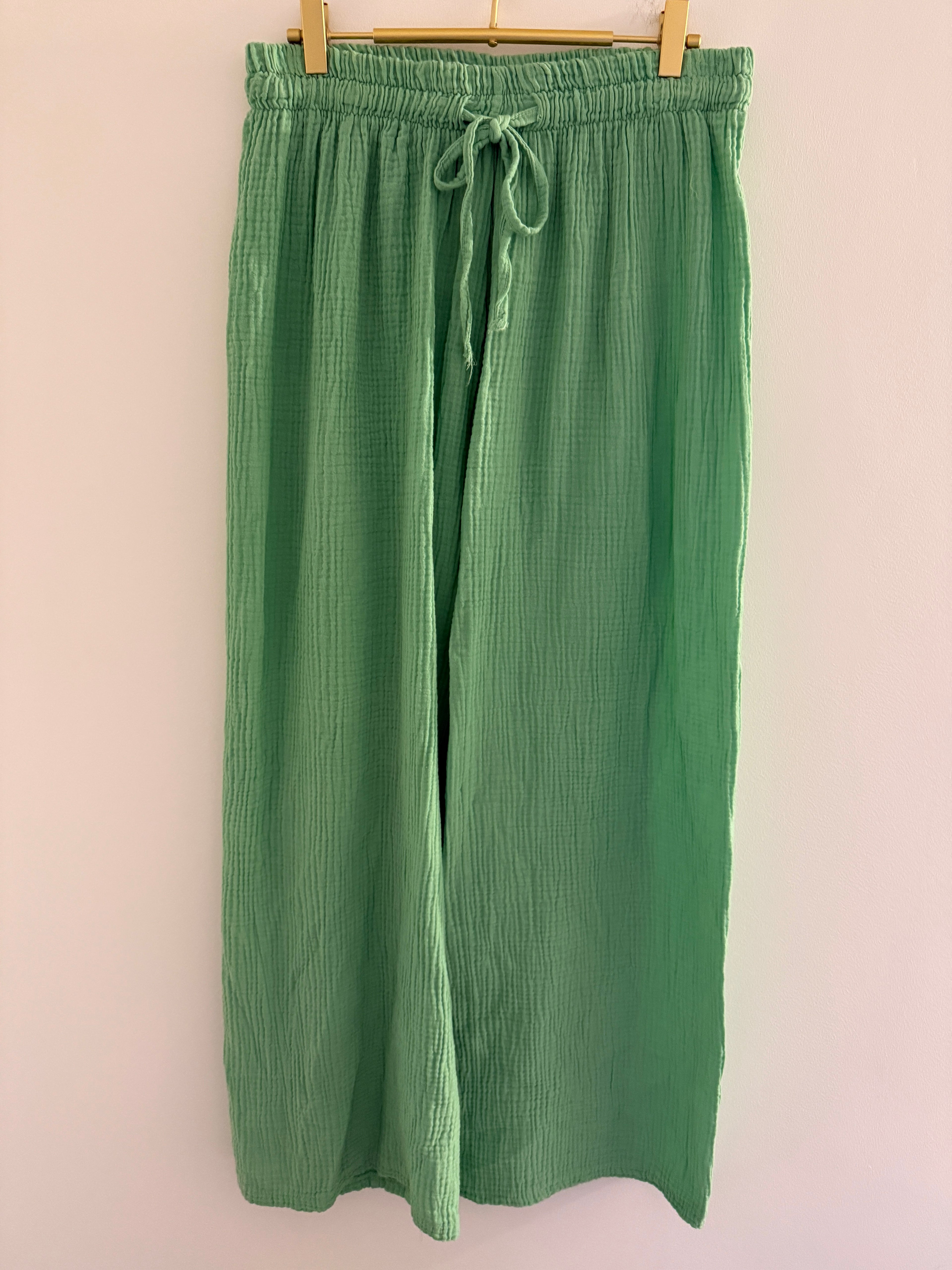 MUSSELIN HOSE | MUSSELINA