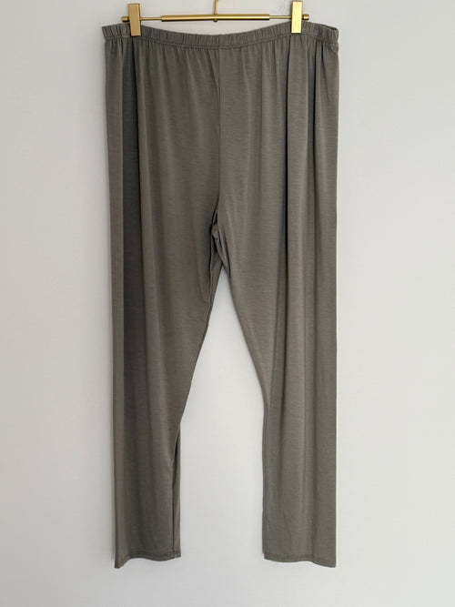 CURVY LEGGINGS | HOMEY