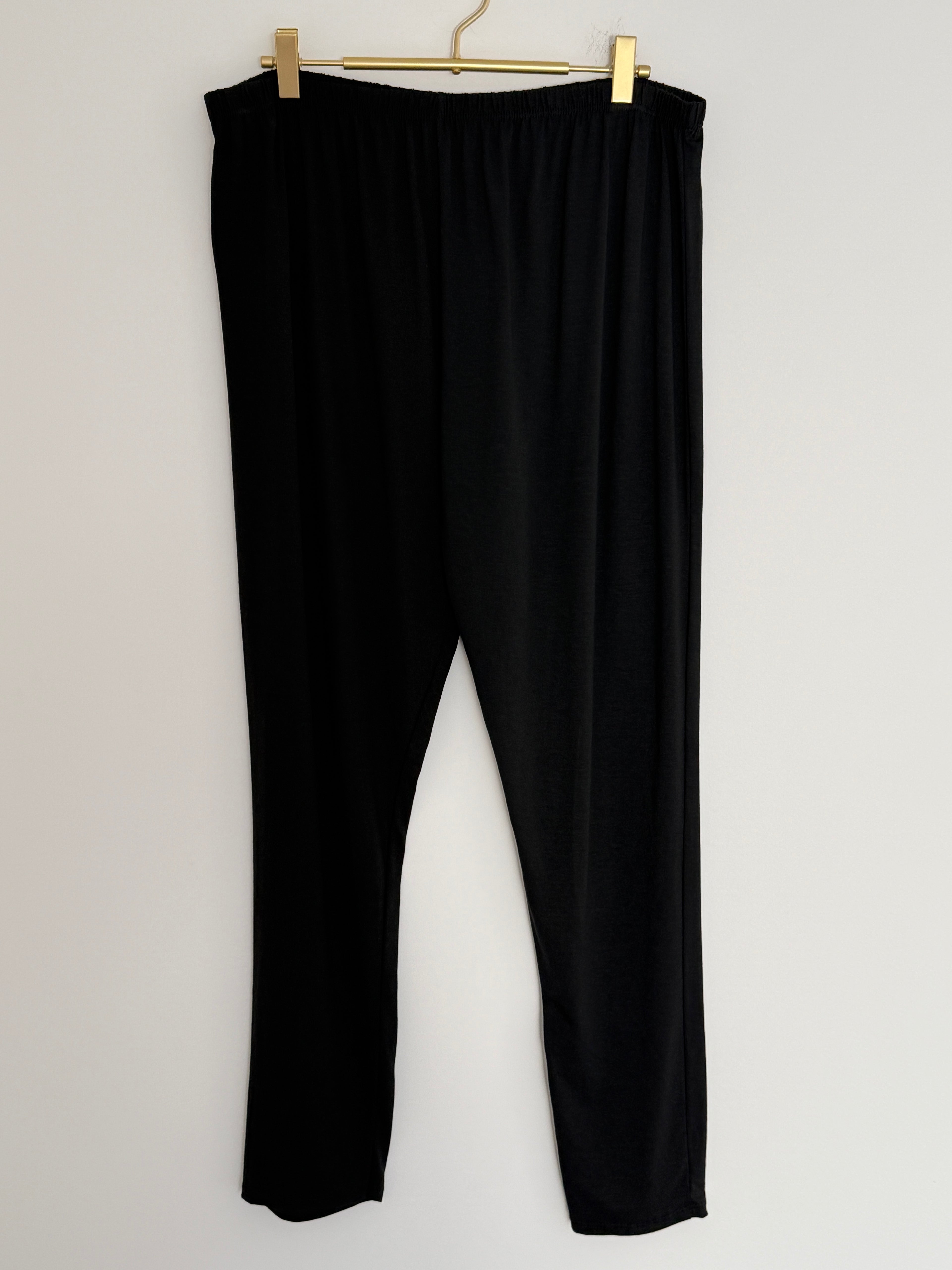 CURVY LEGGINGS | HOMEY