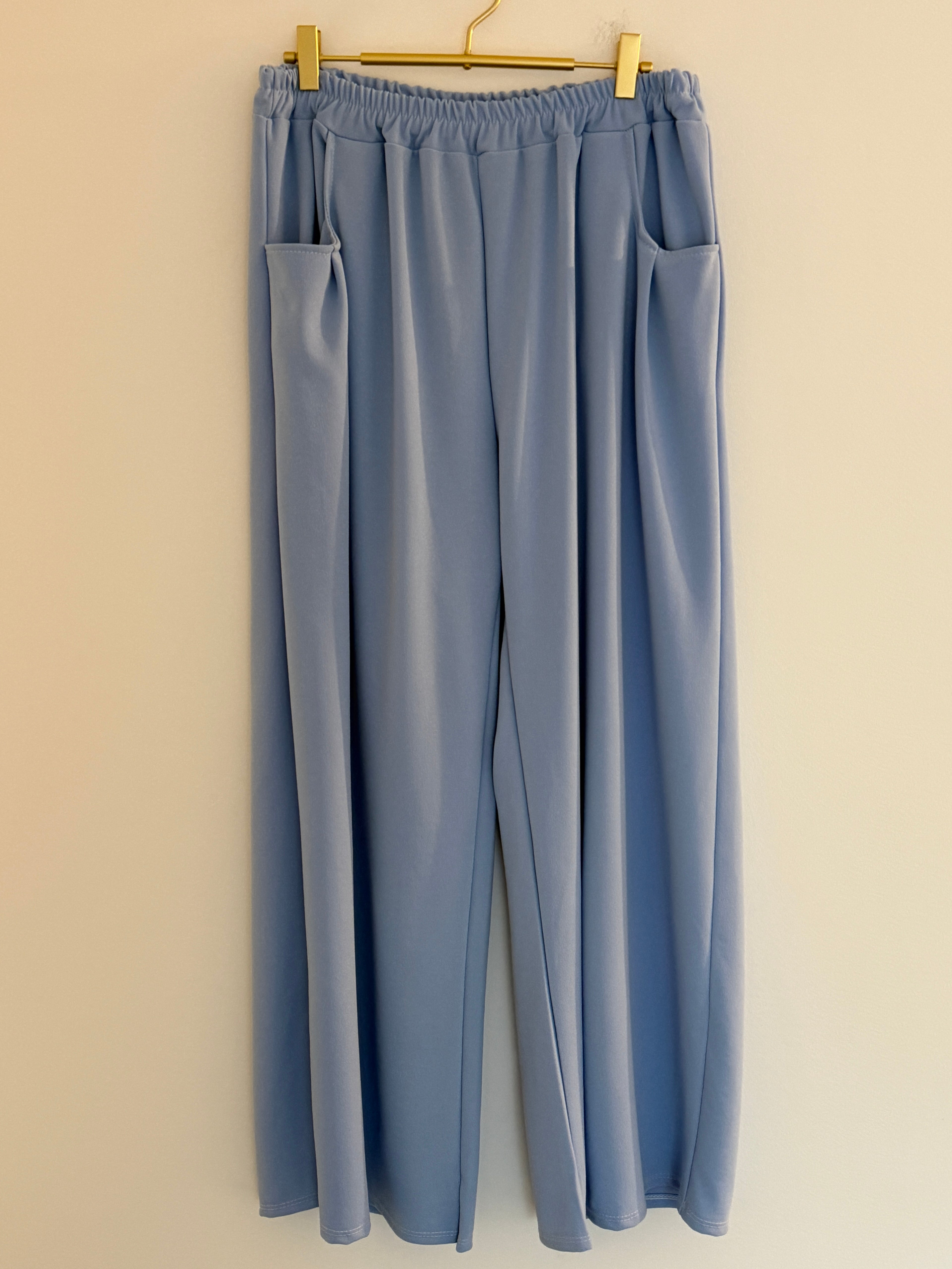 HOSE | CHARELLE