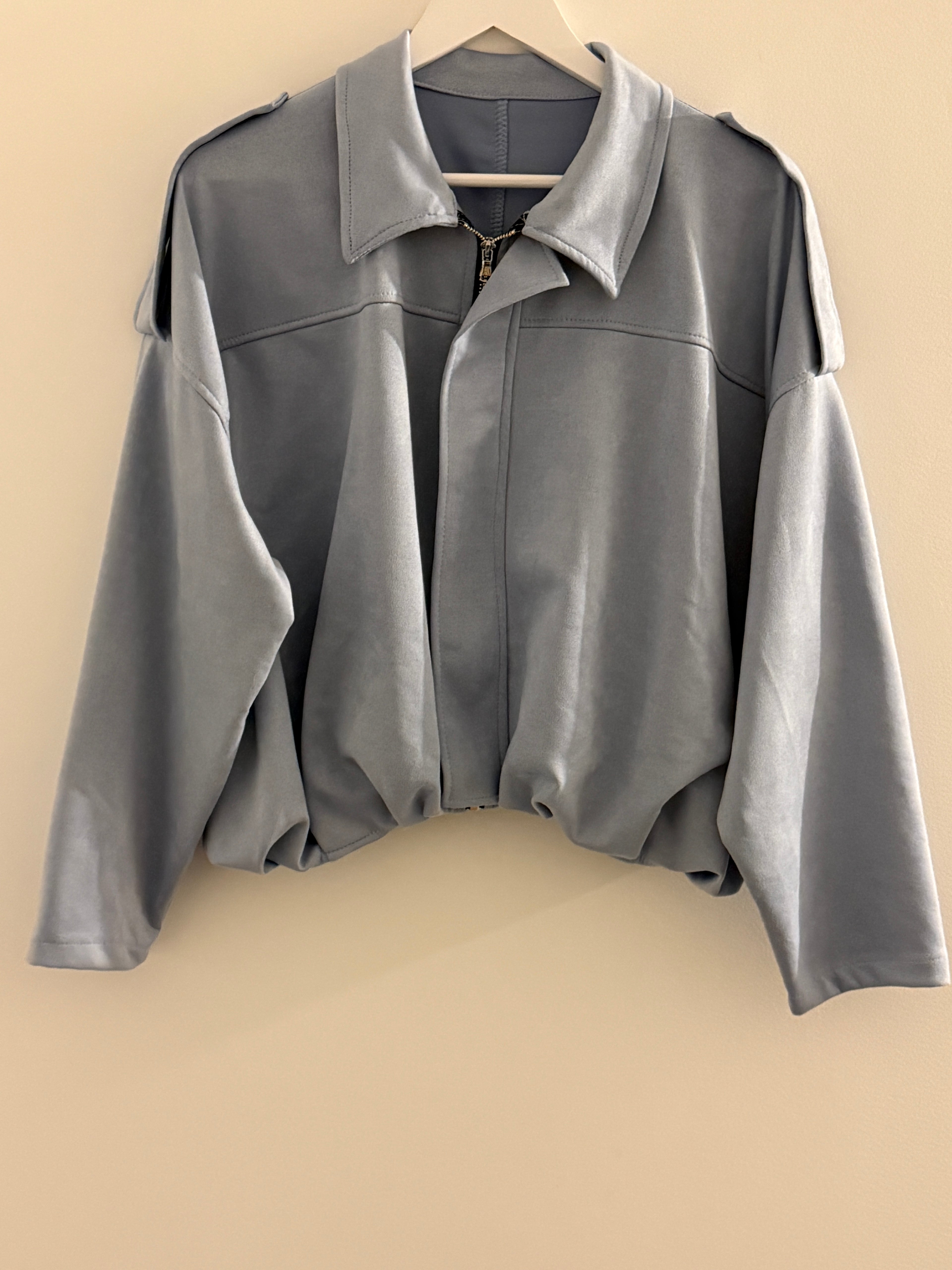 JACKE | VELURA