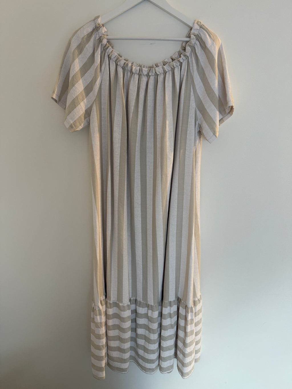 KLEID | LINETA