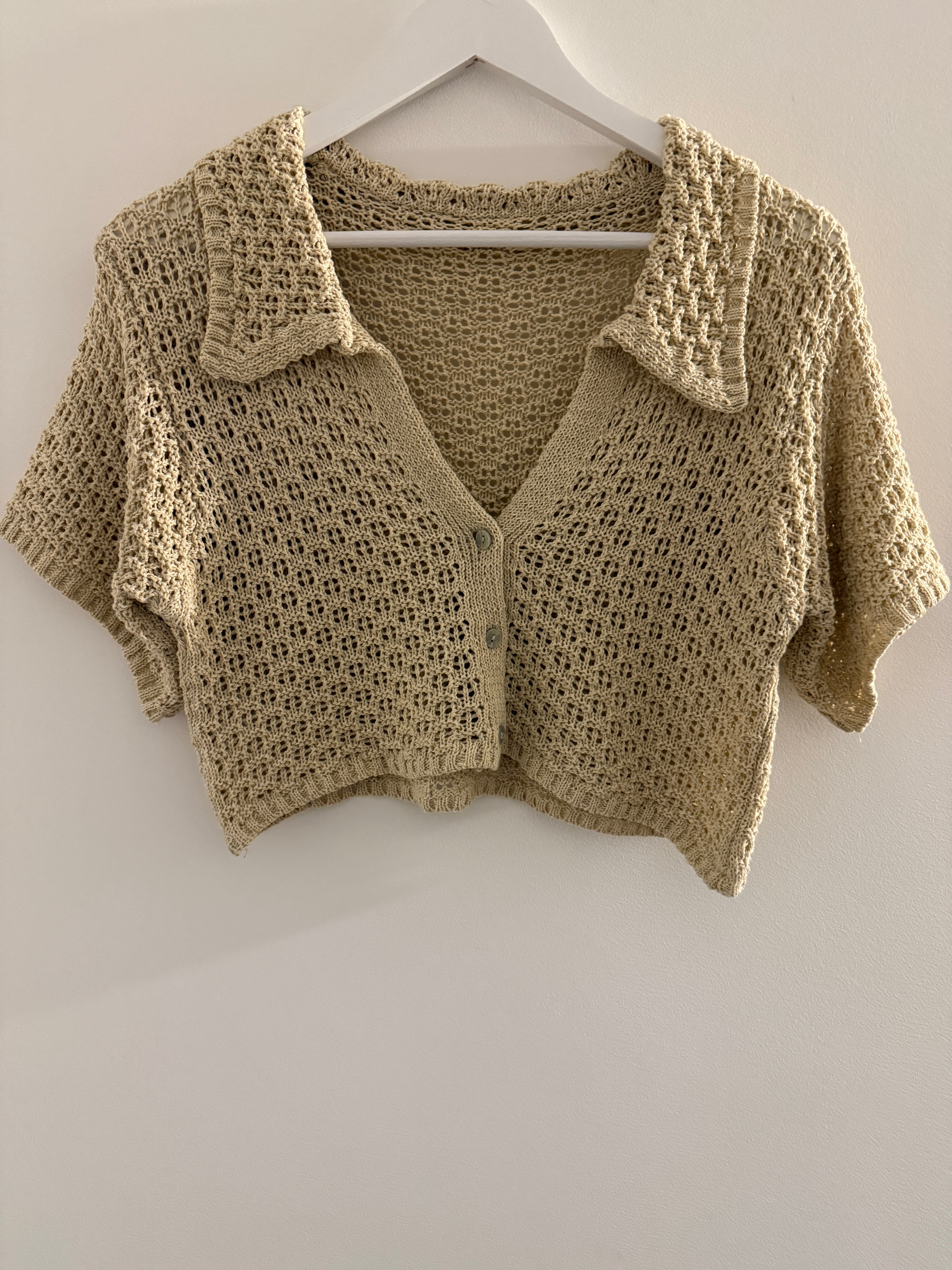STRICKJACKE | CALIA