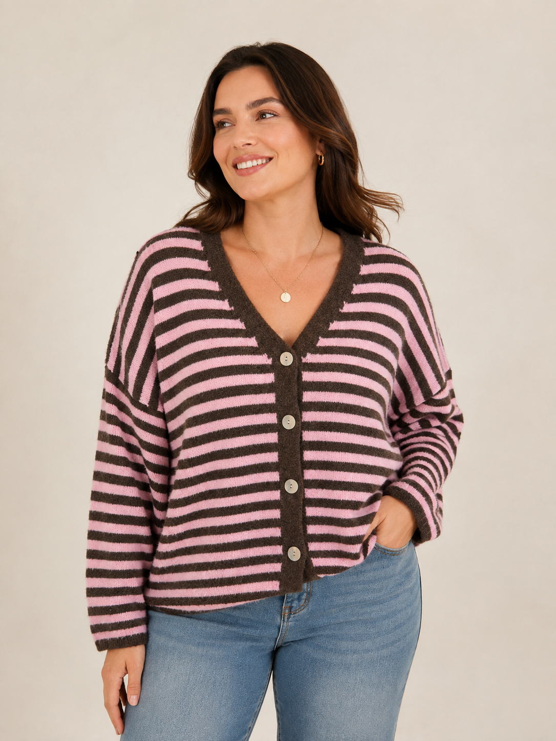 STRICKJACKE | NOMI