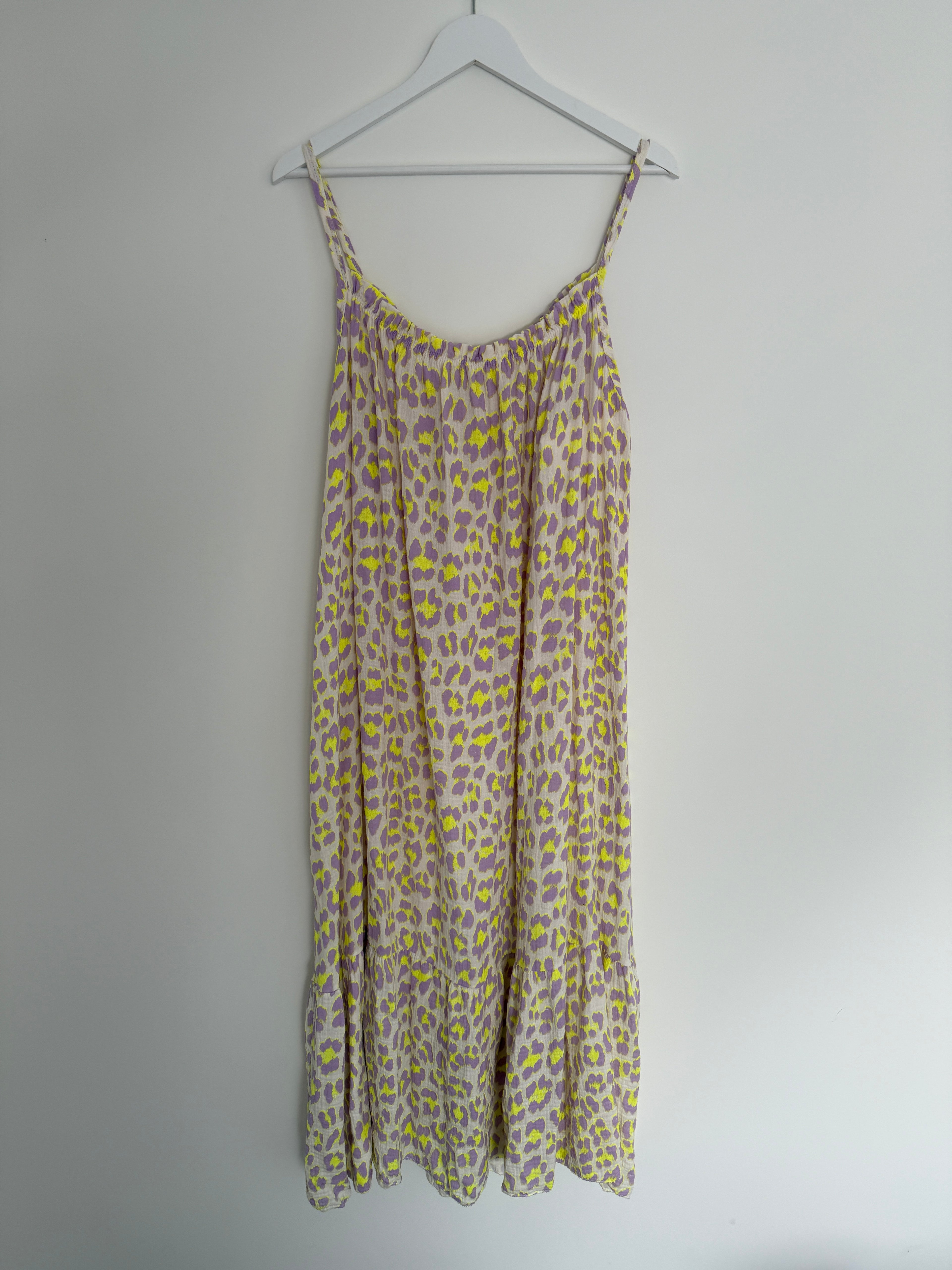 CURVY MUSSELIN KLEID | LEOLITA