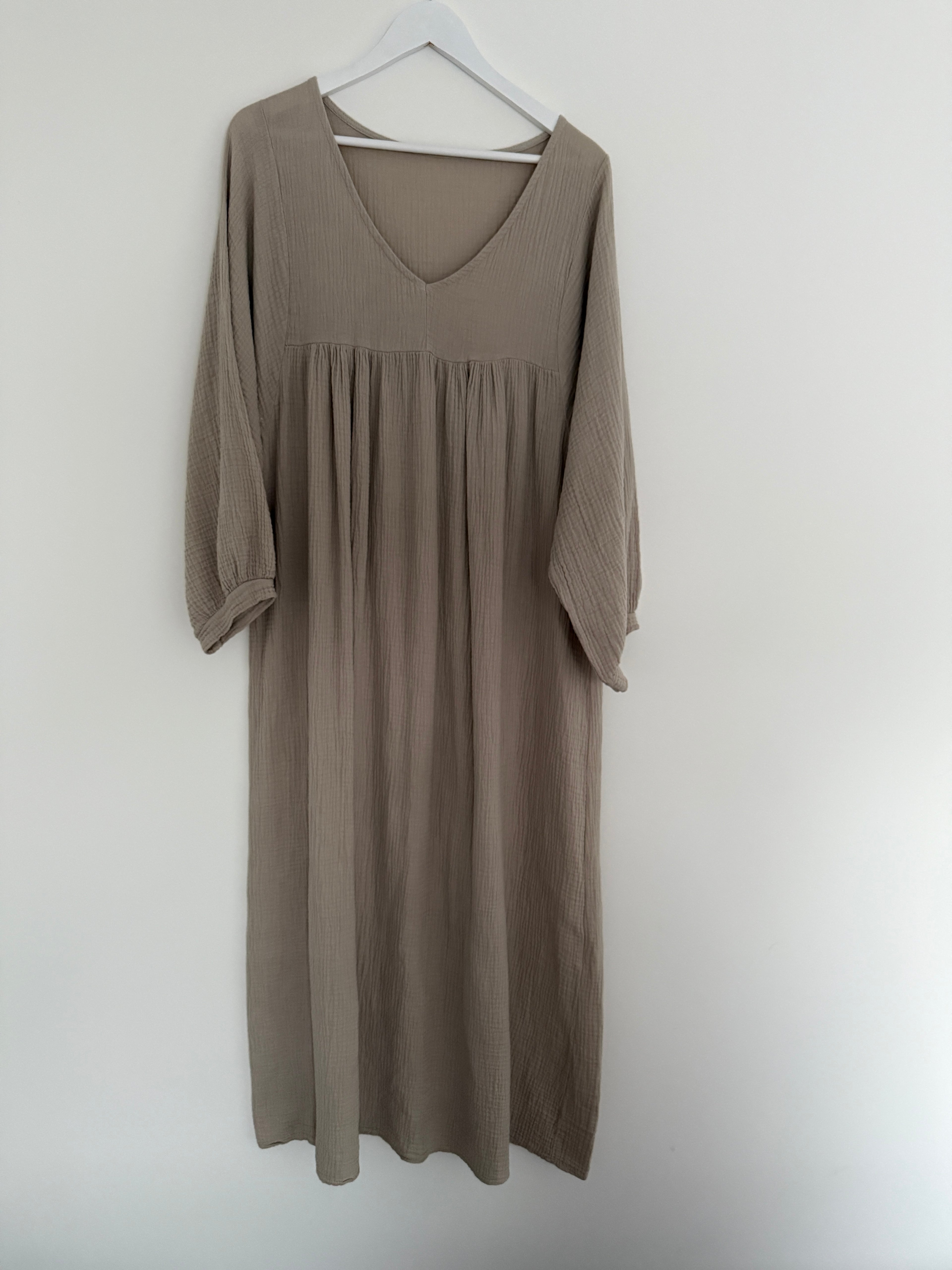 CURVY MUSSELIN KLEID | TANJA