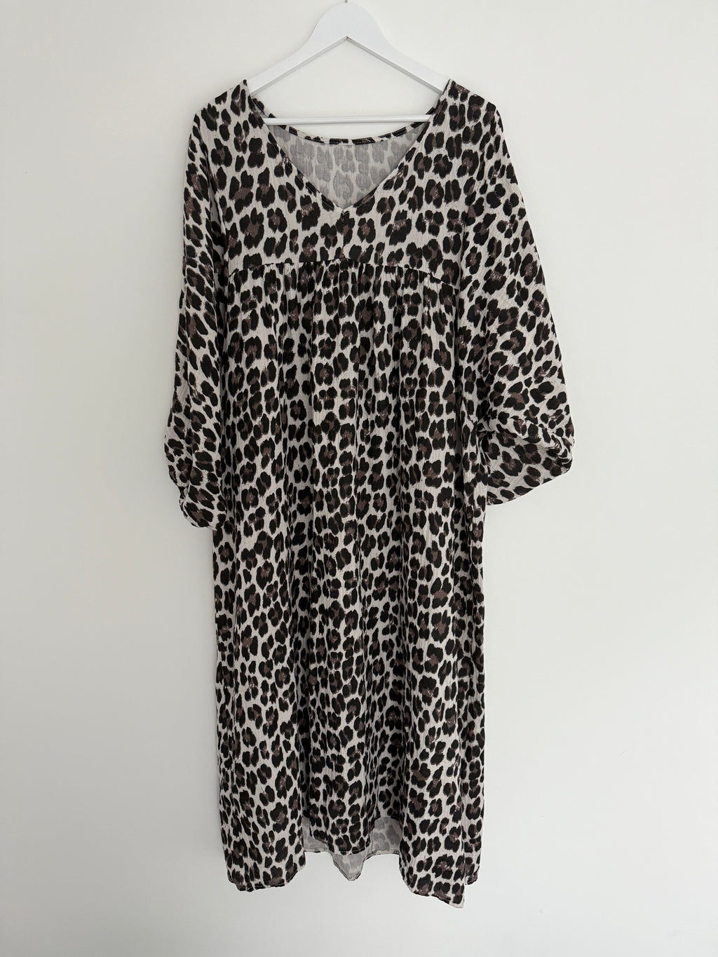 CURVY MUSSELIN KLEID | SPIRIT