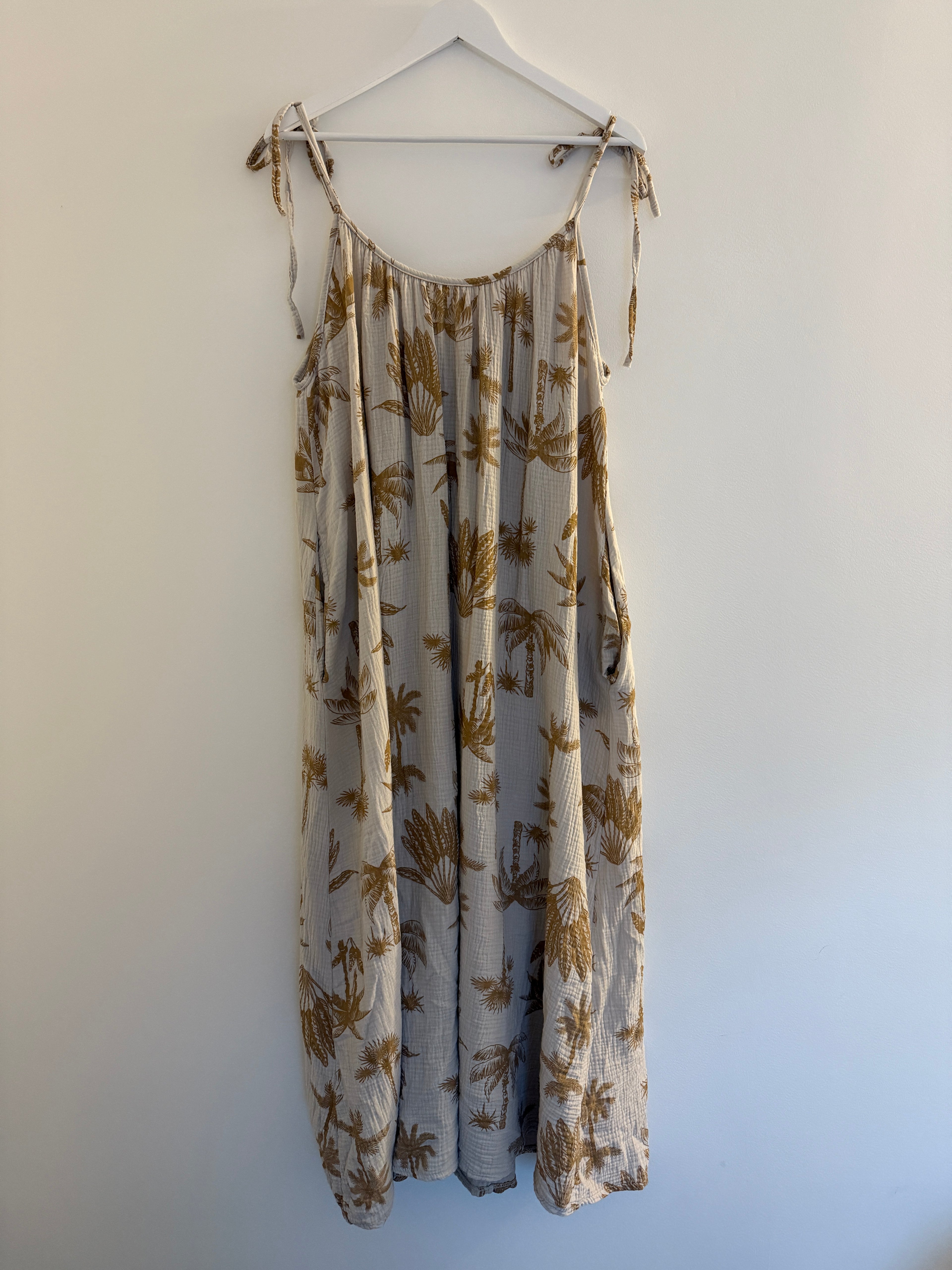 CURVY MUSSELIN KLEID | PALMA