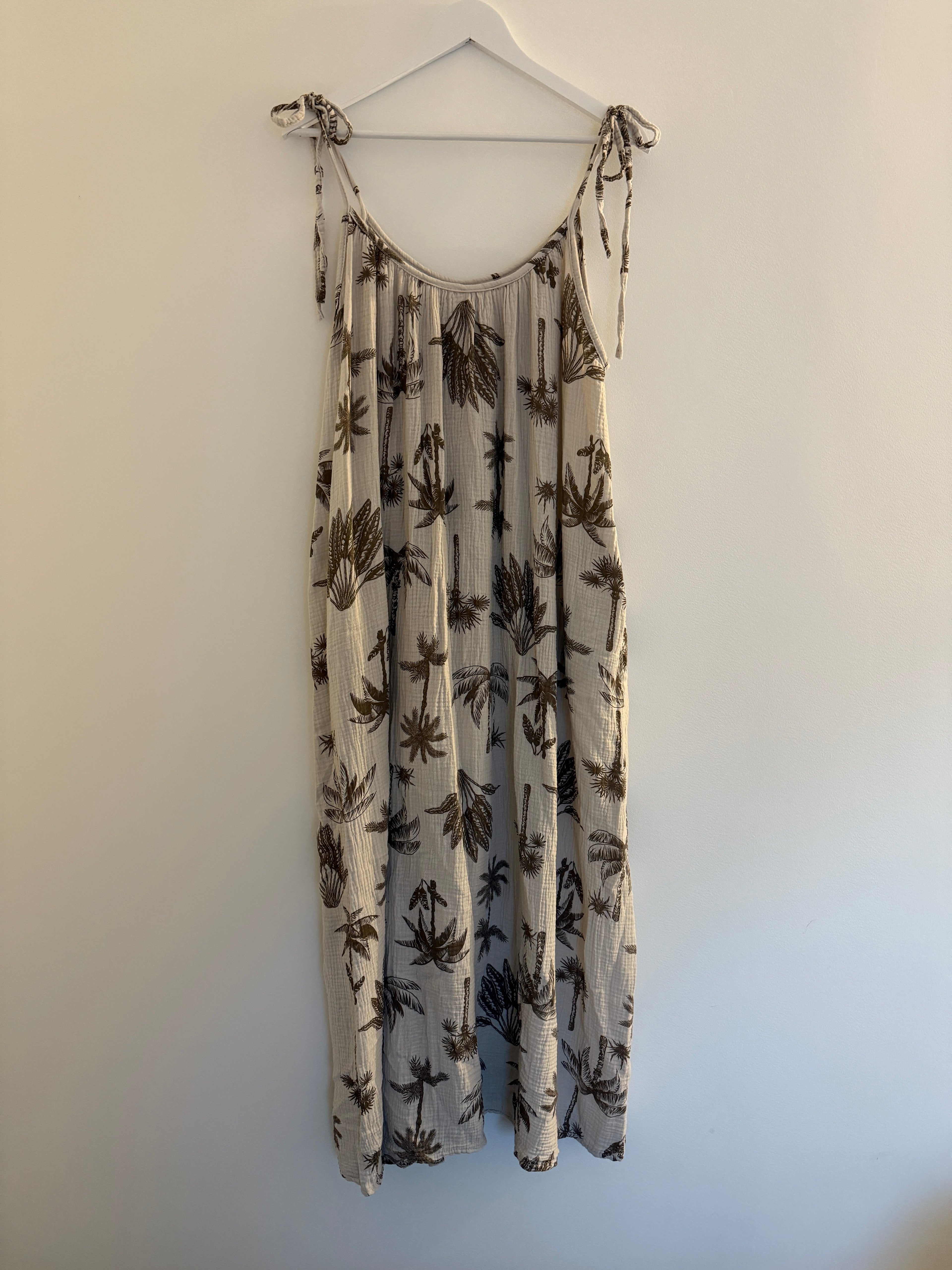 CURVY MUSSELIN KLEID | PALMA