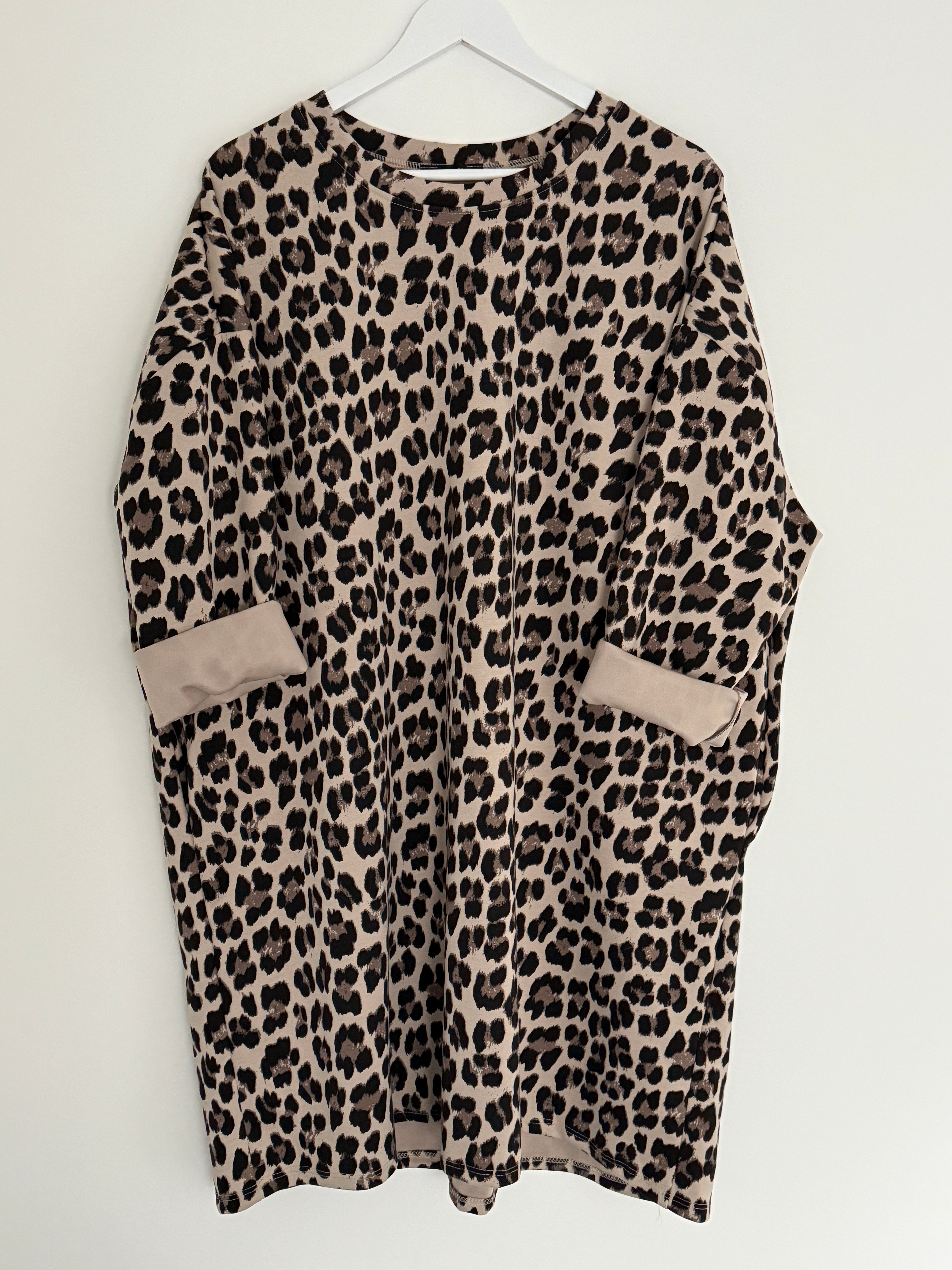 CURVY KLEID | LEOVANA