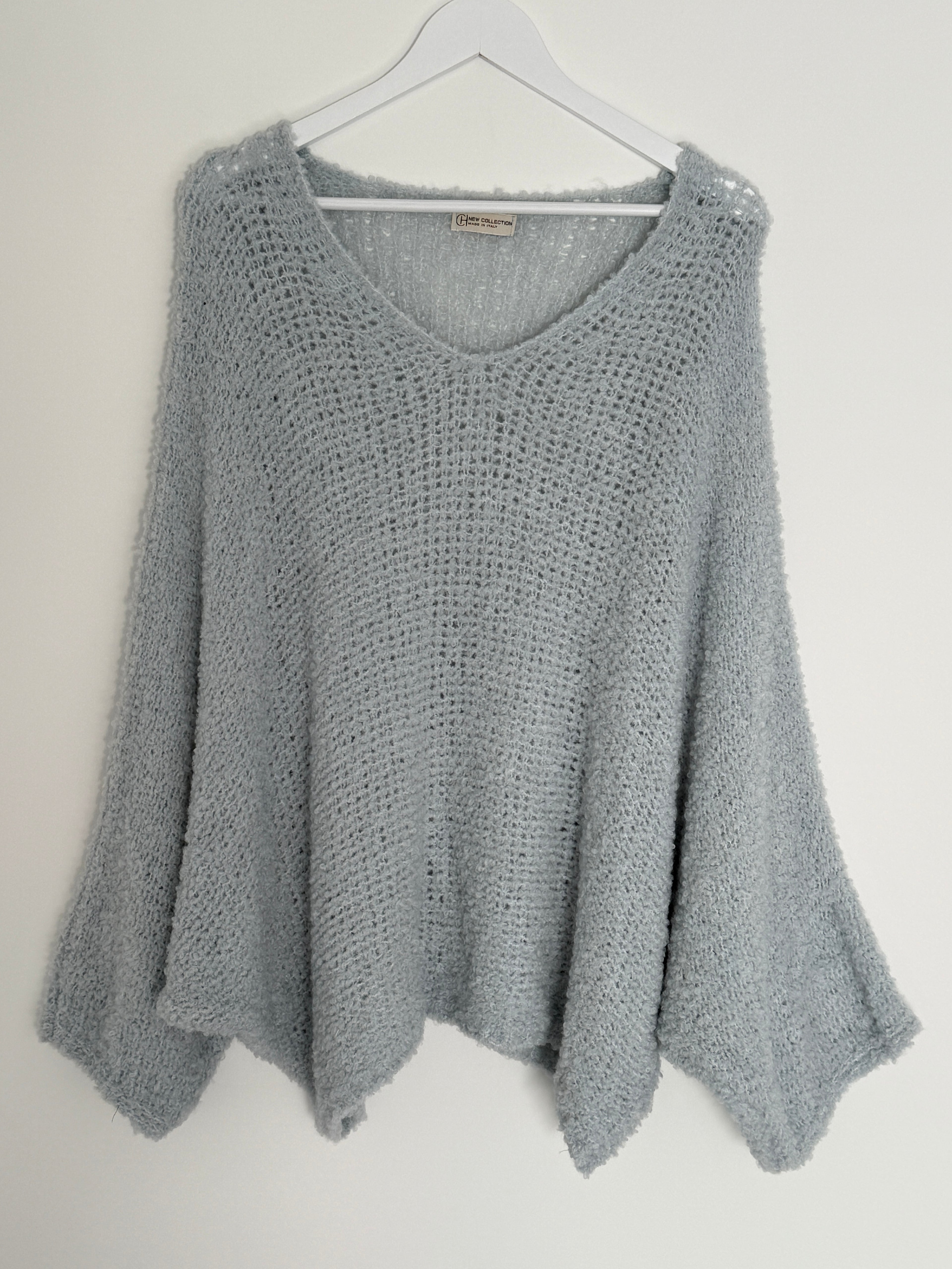 CURVY BOUCLÉ-PULLOVER | NUVÉ