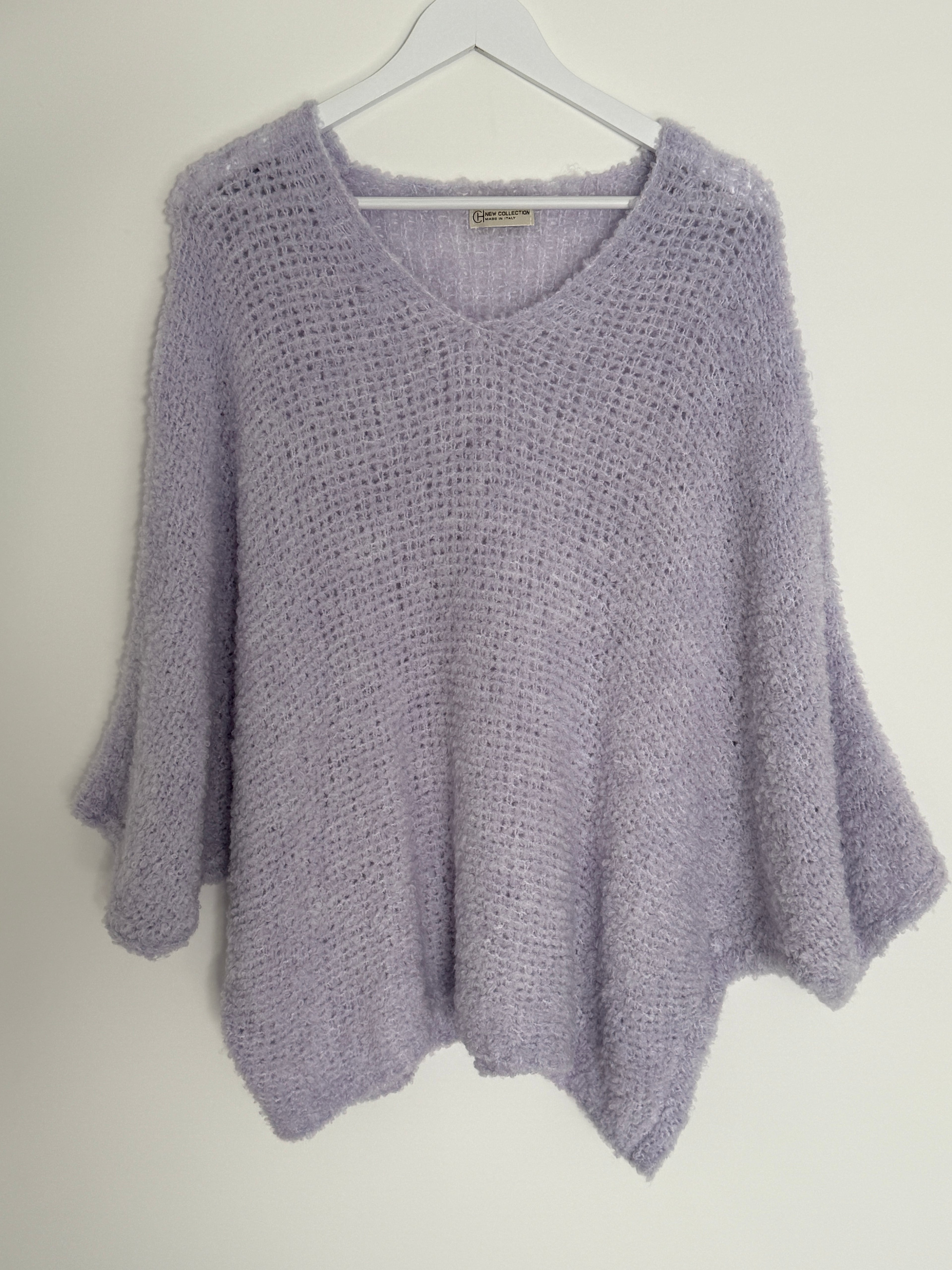 CURVY BOUCLÉ-PULLOVER | NUVÉ