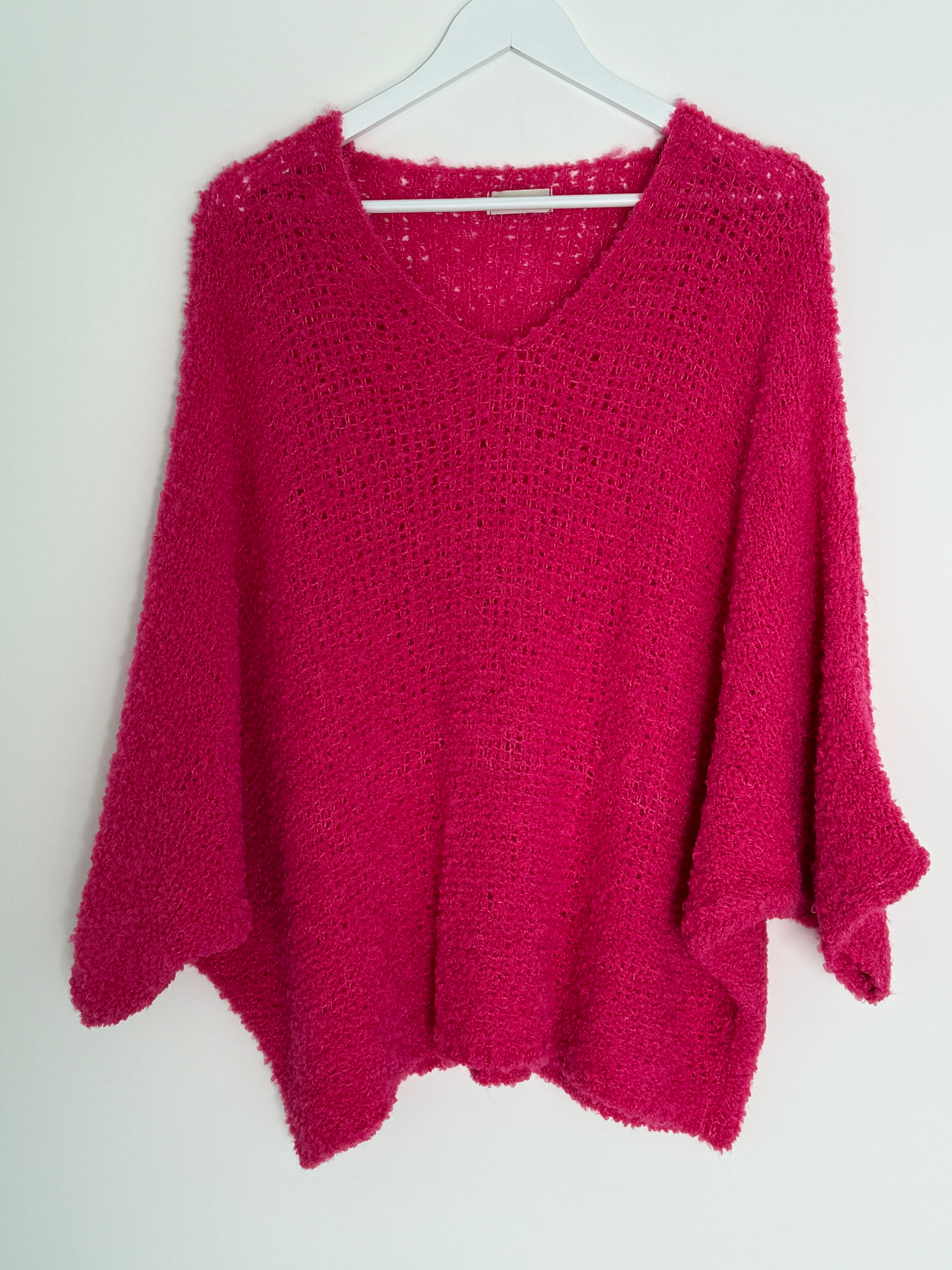 CURVY BOUCLÉ-PULLOVER | NUVÉ