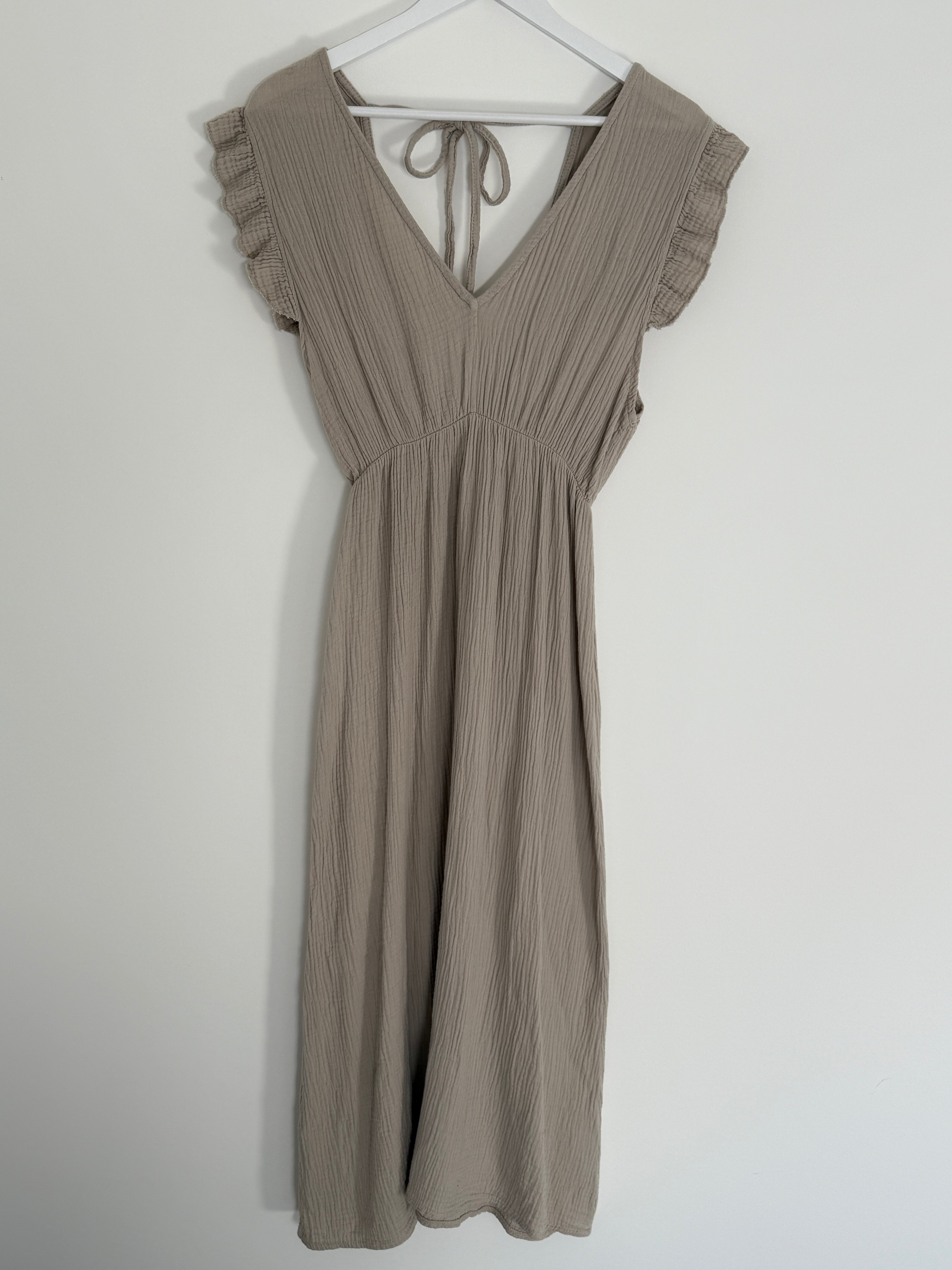 MUSSELIN KLEID | NOIR