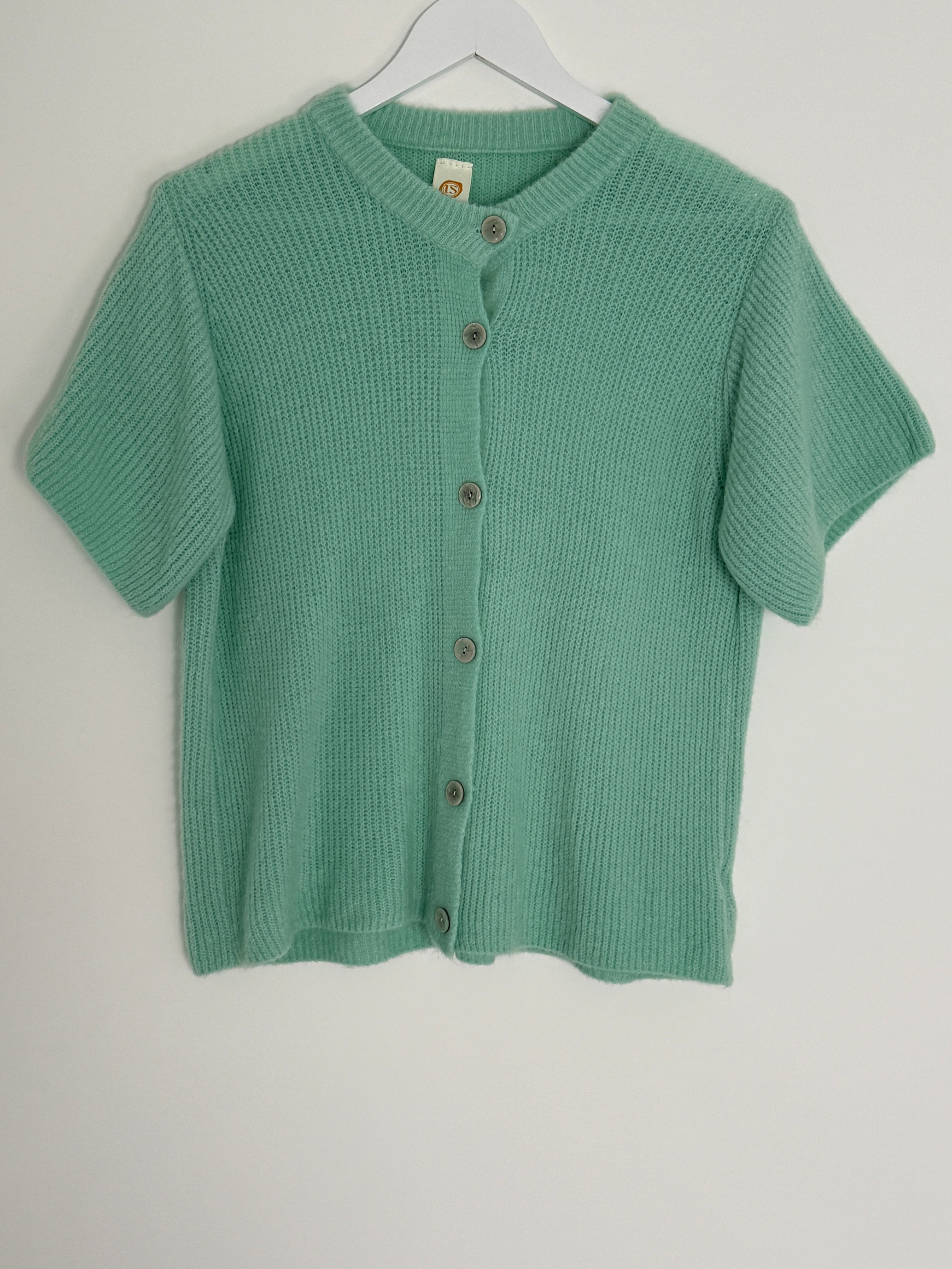 STRICKJACKE | AURORIA