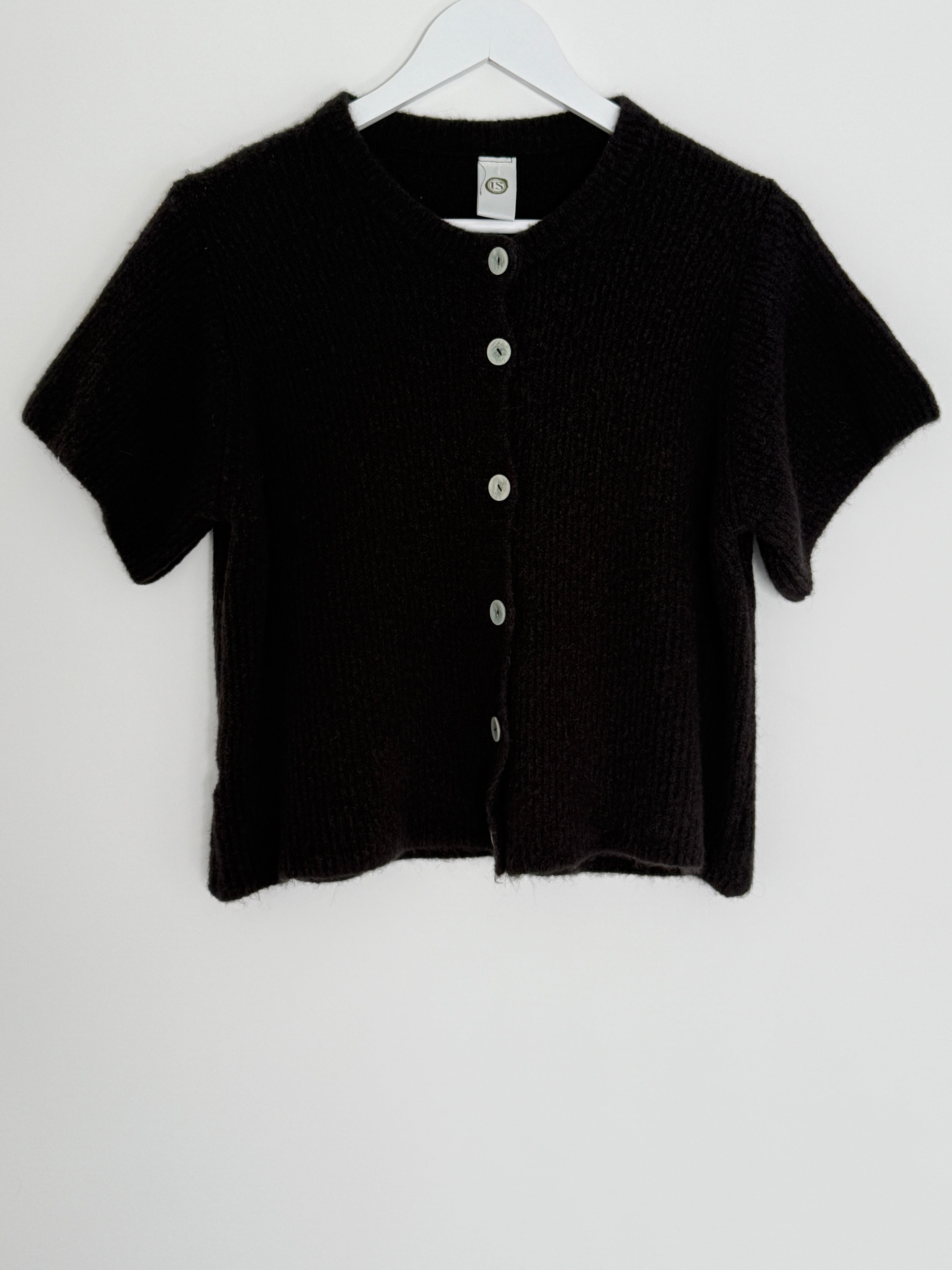 STRICKJACKE | AURORIA